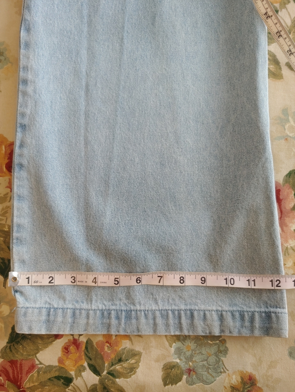 House of Harlow 1960 Light Wash Studded Wide Leg Jeans Women's 6 - Picture 10 of 16